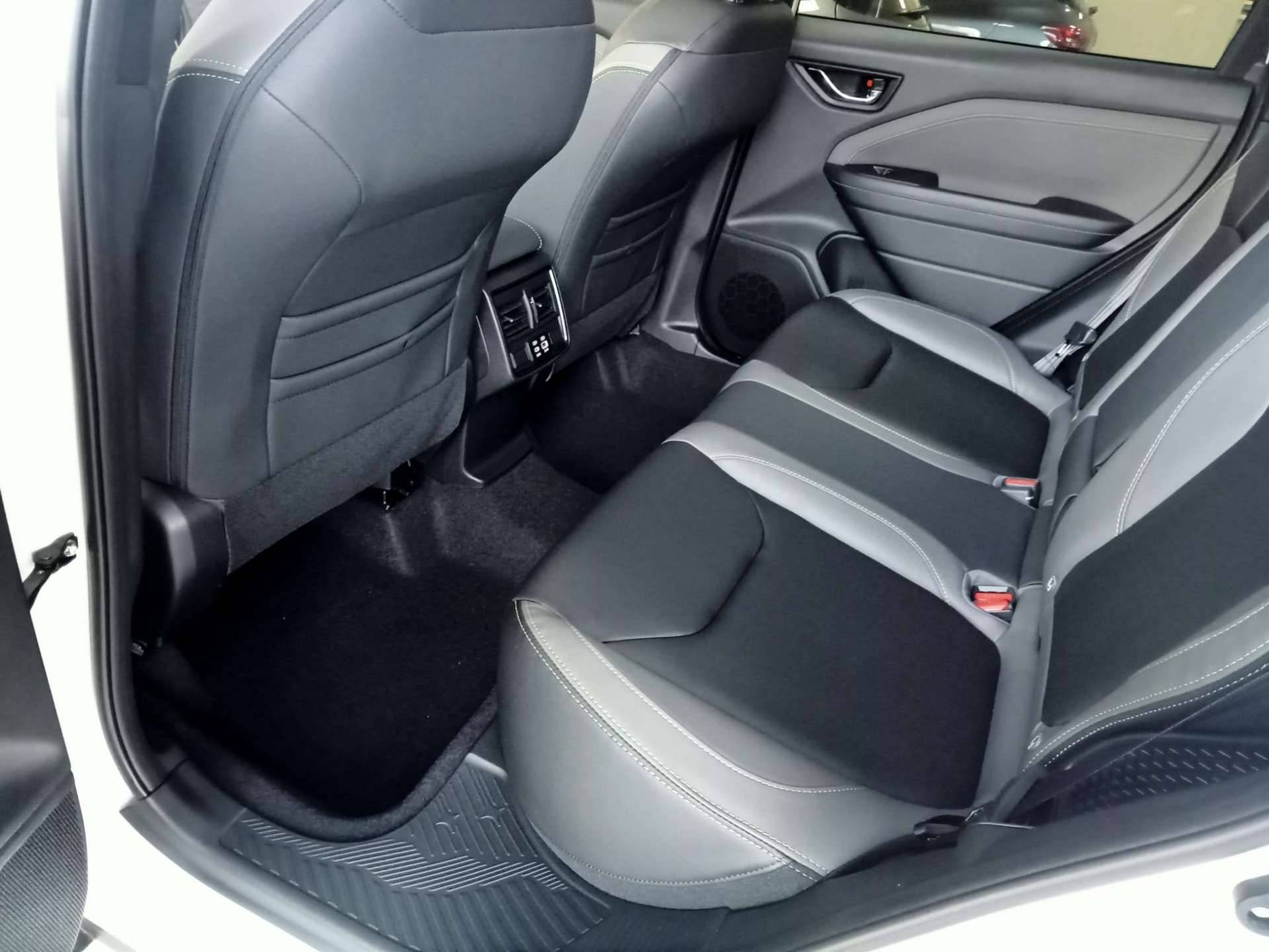 Subaru Forester  2.0 e-Boxer MHEV CVT Lineartronic 4dventure